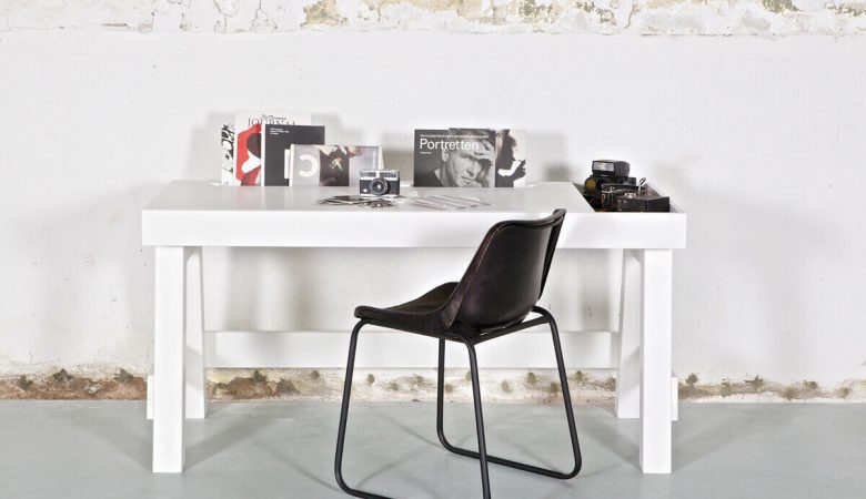 biurko w skandynawskim stylu