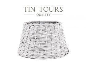 Jak odmienić świąteczny kącik – praktyczne sposoby na osłonę stojaka pod choinkę